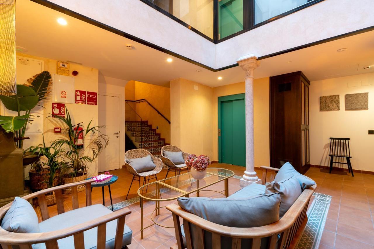 Suites San Pablo Севиля Екстериор снимка