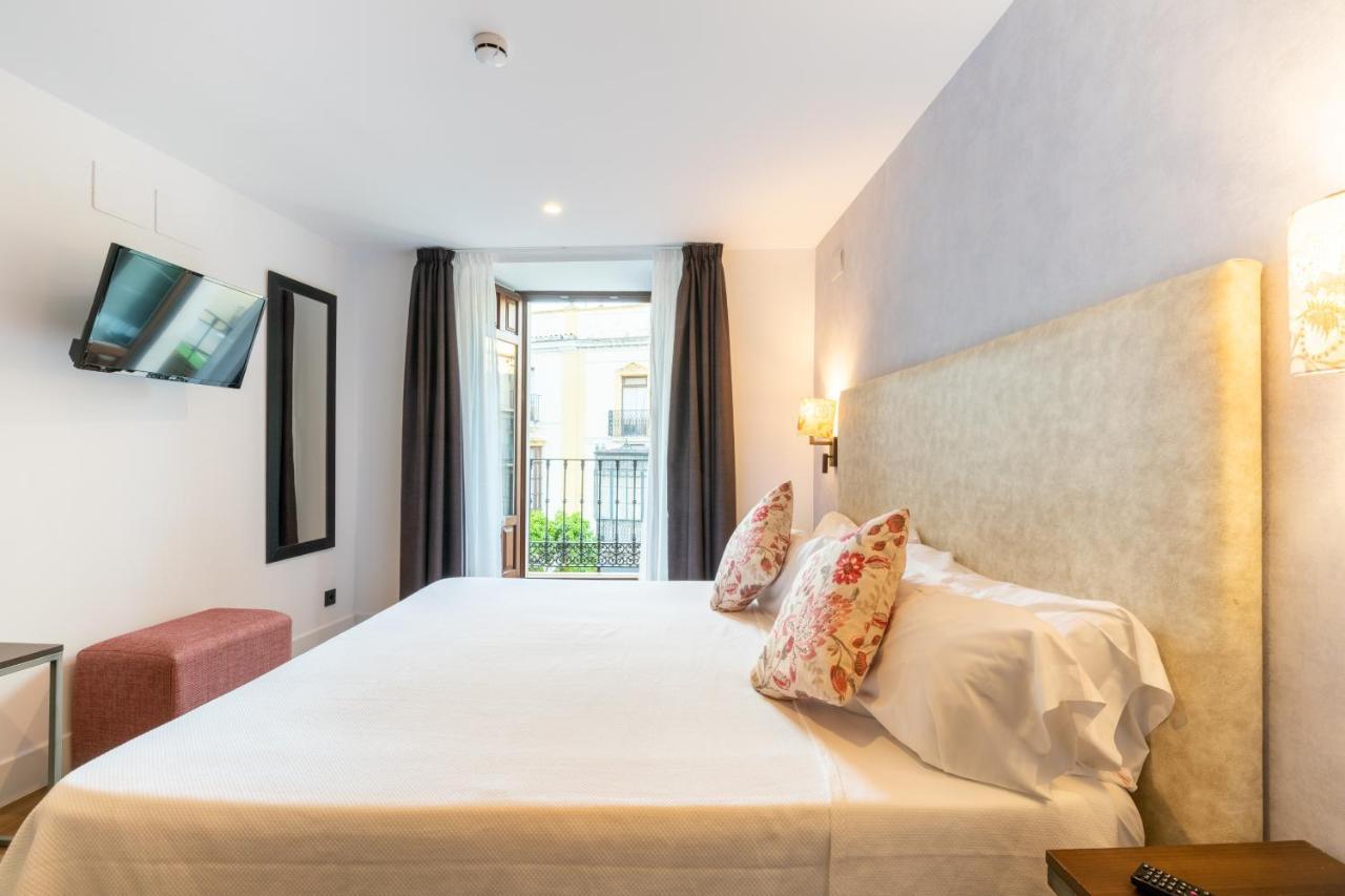 Suites San Pablo Севиля Екстериор снимка